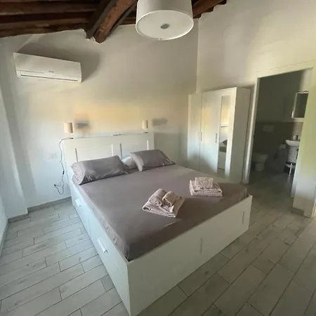 Clara בית הארחה